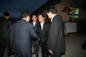 한승수국무총리의성수해지구방문